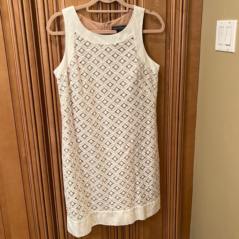 Ladies cream lace dress Jessica Howard size 10P